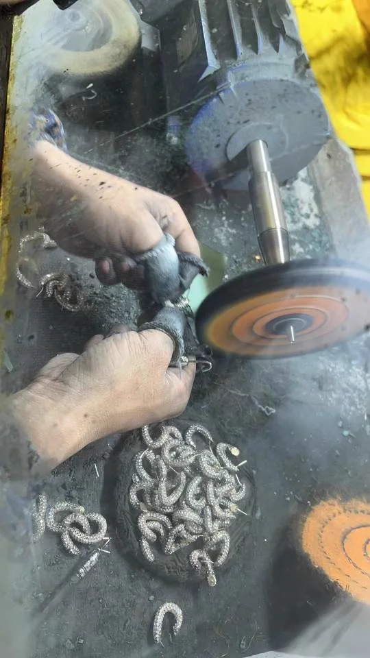 Jewelry production process from a custom jewelry case